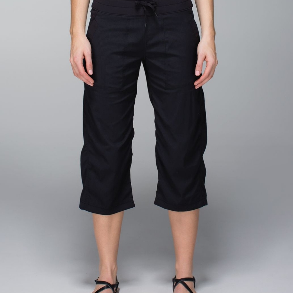 Black Lululemon Studio Crop
